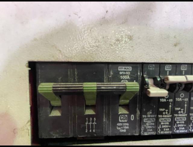 INDUSTRIAL PROPERTY TO RENT IN HENNOPSPARK